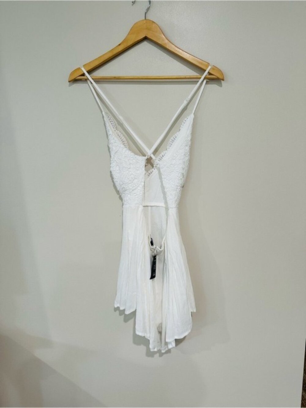 Lulus White Lace Romper XS Cottagecore Bridal Coquette NWT - Picture 4 of 11
